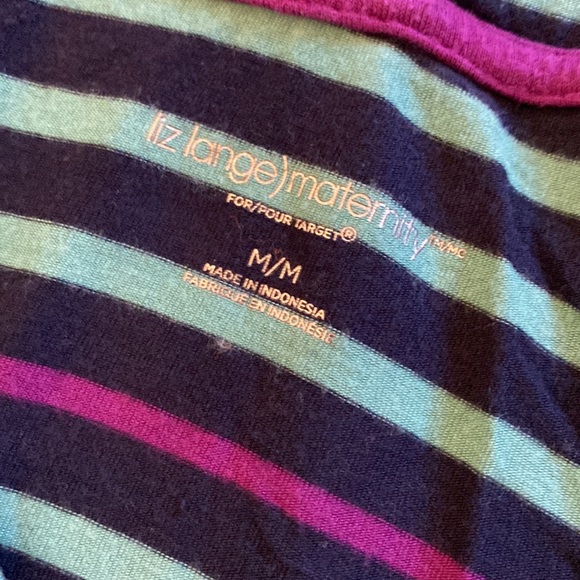 V-neck, three quarter sleeves, hooded maternity tops - Picture 3 of 5